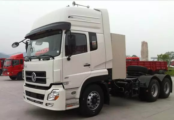 Niveau résistant d'Eimission de l'euro 3 de camions de DONGFENG 6x4 Cng