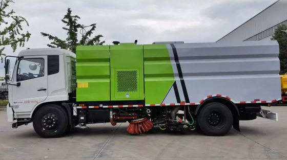 type diesel de camion de balayeuse de route de 169kw 230hp 12CBM pour l'endroit de mine