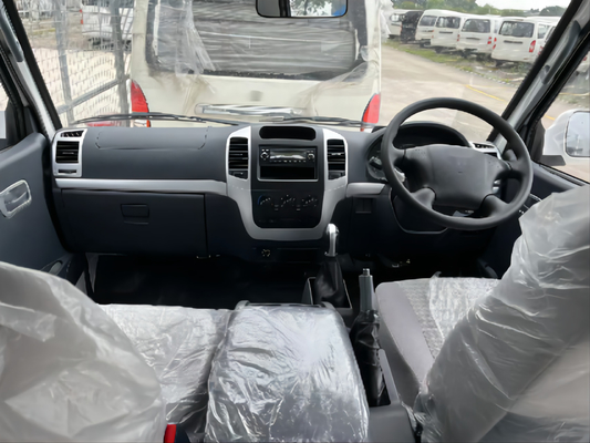 RHD orientant 11seats Mini Bus Electric Passenger Vans électrique 250km supportent le kilomètrage