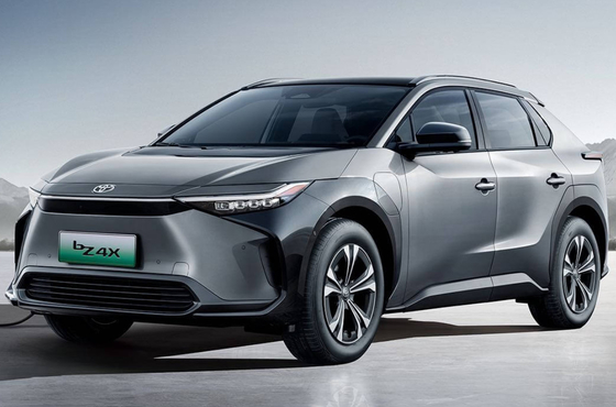 Version électrique de champ d'exercice des voitures Bz4x New Energy Toyota SUV 615KM d'Ev